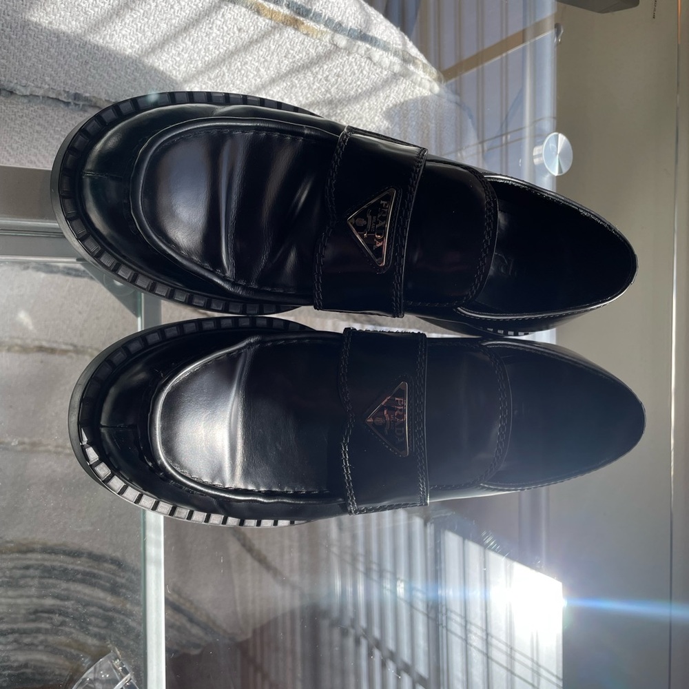 Prada Men's Black Loafers - Picture 2 of 11